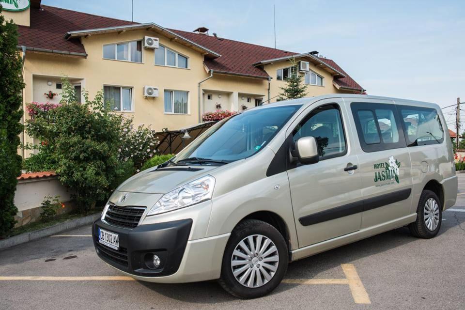 Jasmin Hotel Sofia Exteriör bild